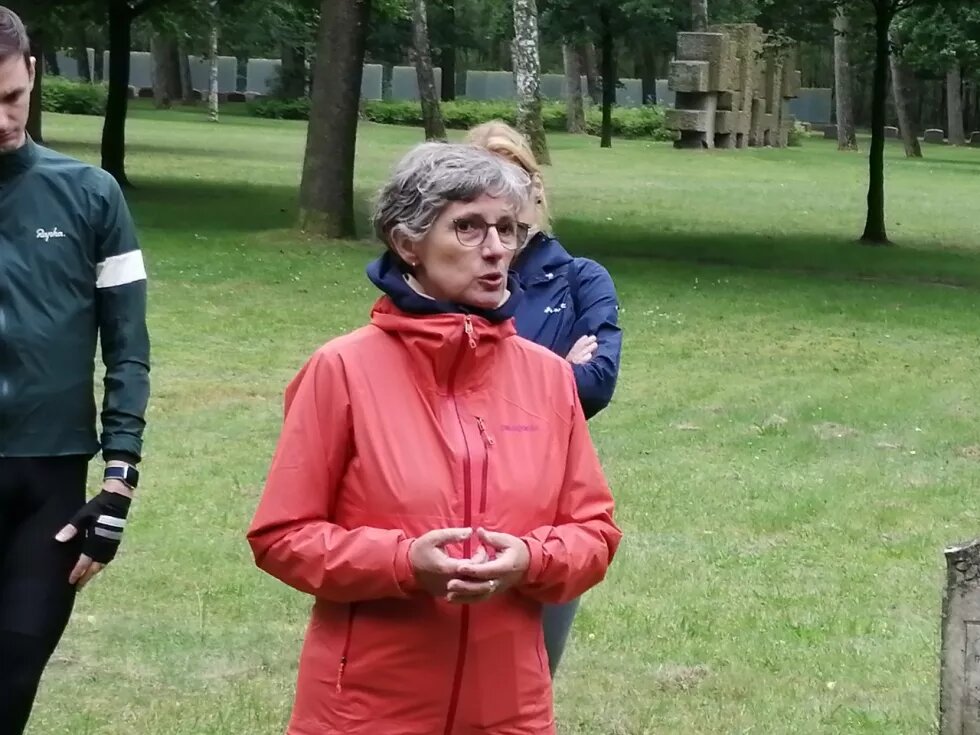 Britta Haßelmann bei der politischen Radtour